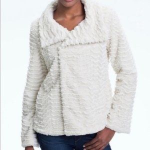 Patagonia Womens Pelage Fluffy Zip Button Jacket Size Medium